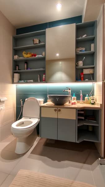 467B Bukit Batok West Avenue 9, 467B Bukit Batok West Avenue 9, 3 Bedrooms, 1,001 sqft, HDB Flat For Sale, by Lim Y X, 500157663 - Bathroom - PropertyGuru.com.sg