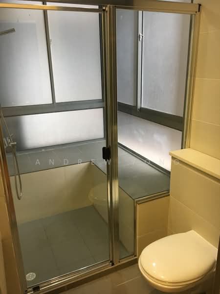 Spring @ Katong, 20 Ceylon Road, 3 Bedrooms, 1,055 sqft, Apartment For Rent, by Andrew Yong, 500157667 - Master Bathroom - PropertyGuru.com.sg