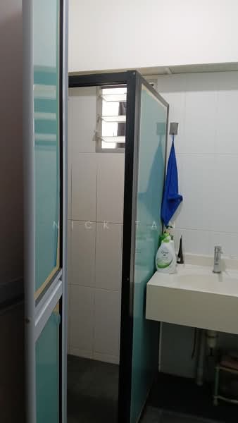522C Tampines Central 7, 522C Tampines Central 7, Room Rental, 100 sqft, HDB Flat For Rent, by Nick Tan, 500157668 - Bathroom - PropertyGuru.com.sg