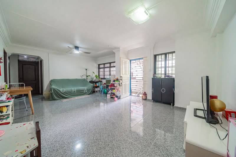 796 Woodlands Drive 72, 796 Woodlands Drive 72, 3 Bedrooms, 1,076 sqft, HDB Flat For Sale, by Johanna Chow, 500157673 - Living Room - PropertyGuru.com.sg