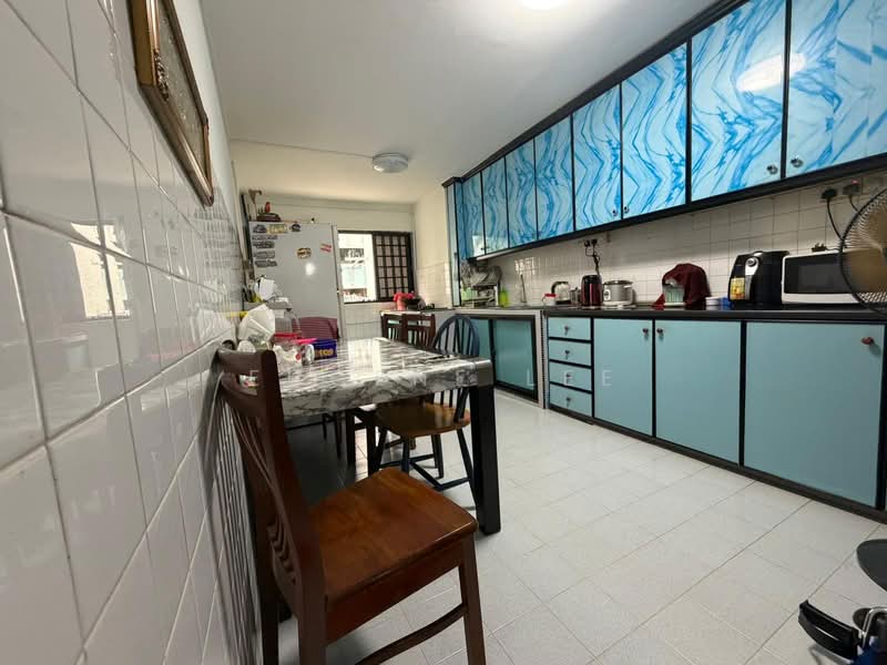 125 Yishun Street 11, 125 Yishun Street 11, 2 Bedrooms, 721 sqft, HDB Flat For Sale, by Eugene Lee, 500157693 - Kitchen - PropertyGuru.com.sg