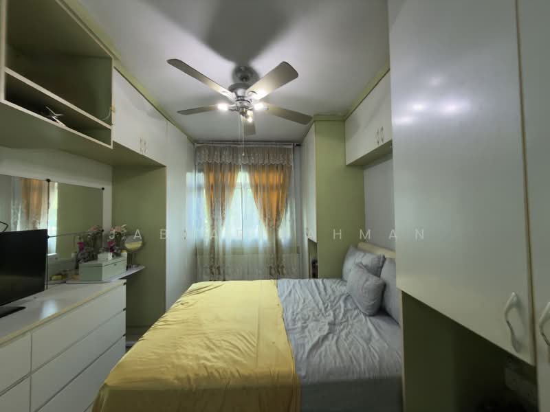 107D Edgefield Plains, 107D Edgefield Plains, 3 Bedrooms, 1,184 sqft, HDB Flat For Sale, by Jabbar Rahman, 500157709 - Master Bedroom - PropertyGuru.com.sg