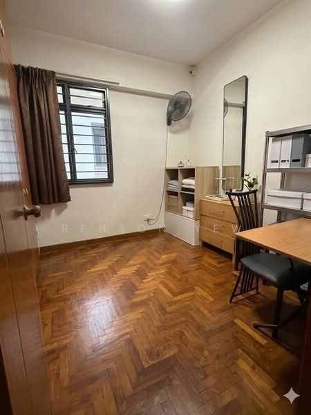 Regentville, 10 Hougang Street 92, 3 Bedrooms, 1,152 sqft, Condominium For Sale, by Benson Yew, 500157715 - Common Bedroom 2 - PropertyGuru.com.sg