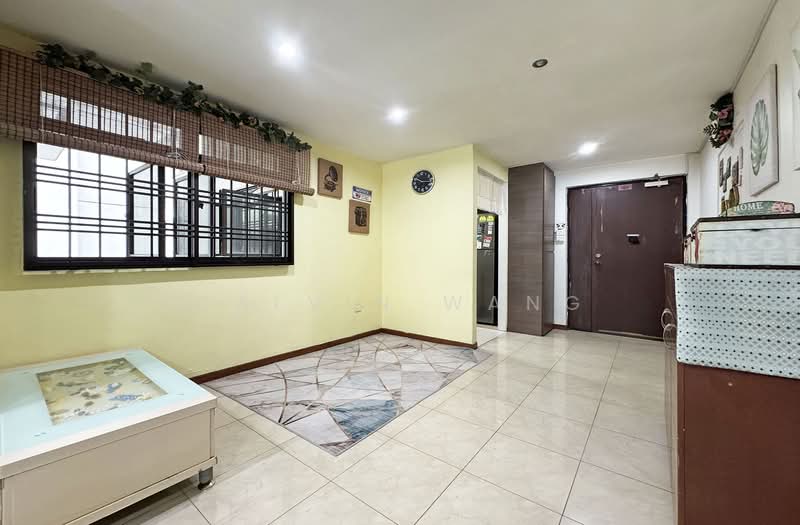 272B Jurong West Street 24, 272B Jurong West Street 24, 3 Bedrooms, 1,206 sqft, HDB Flat For Sale, by Calvin Wang, 500157732 - Living Room - PropertyGuru.com.sg
