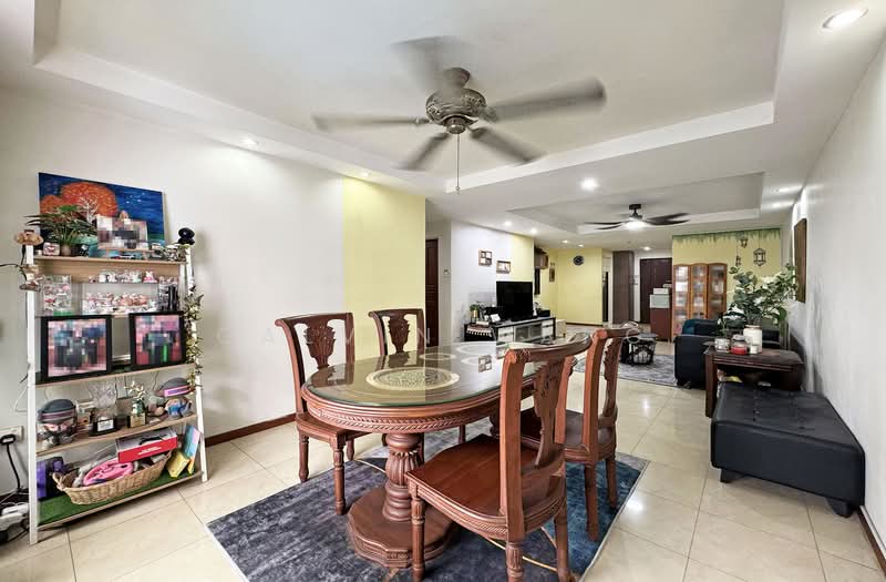 272B Jurong West Street 24, 272B Jurong West Street 24, 3 Bedrooms, 1,206 sqft, HDB Flat For Sale, by Calvin Wang, 500157732 - Living Room - PropertyGuru.com.sg