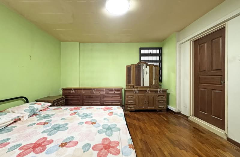 272B Jurong West Street 24, 272B Jurong West Street 24, 3 Bedrooms, 1,206 sqft, HDB Flat For Sale, by Calvin Wang, 500157732 - Master-Bedroom Room - PropertyGuru.com.sg