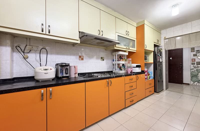 272B Jurong West Street 24, 272B Jurong West Street 24, 3 Bedrooms, 1,206 sqft, HDB Flat For Sale, by Calvin Wang, 500157732 - Kitchen - PropertyGuru.com.sg