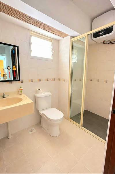 264C Compassvale Bow, 264C Compassvale Bow, 3 Bedrooms, 990 sqft, HDB Flat For Sale, by James Yeo, 500157738 - Bathroom - PropertyGuru.com.sg