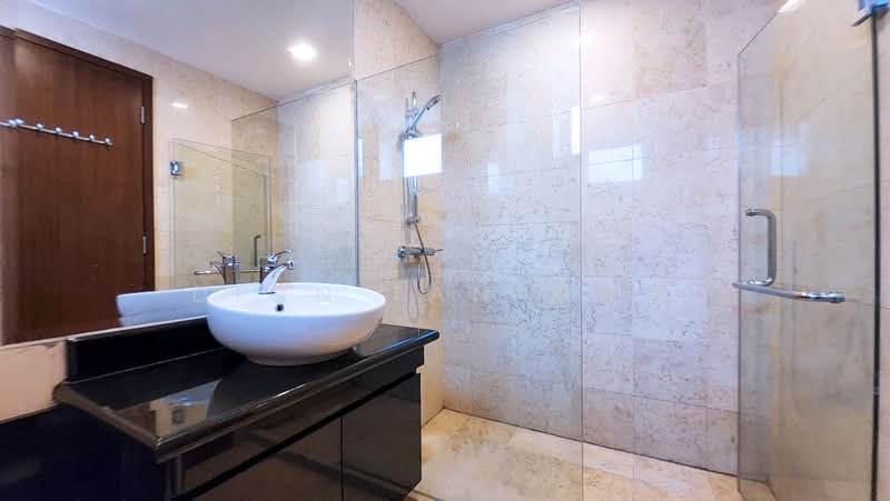 Springleaf Villas, Springleaf Crescent, 4 Bedrooms, 3,530 sqft, Cluster House For Sale, by Dion Tan 陈晓慧, 500157779 - Bathroom - PropertyGuru.com.sg