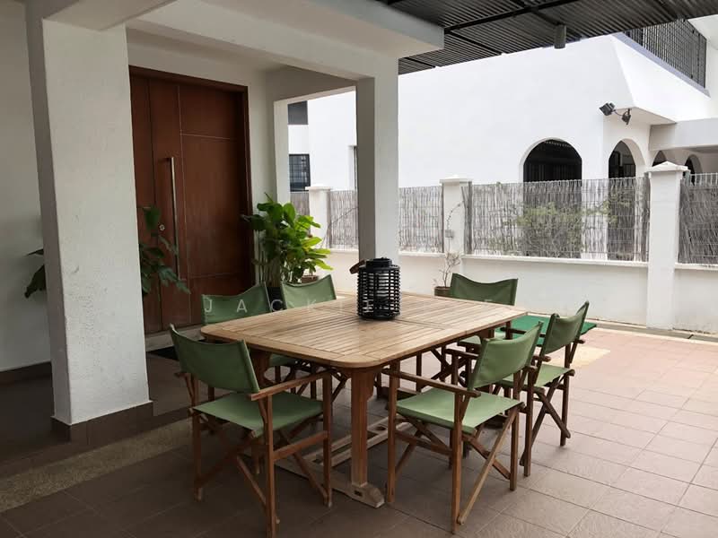 Coronation Village, 108A Coronation Road, 4 Bedrooms, 3,990 sqft, Semi-Detached House For Sale, by Jackie Lee, 500157785 - Front Porch - PropertyGuru.com.sg