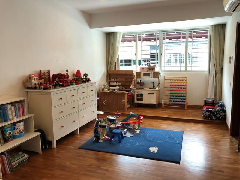 Coronation Village, 108A Coronation Road, 4 Bedrooms, 3,990 sqft, Semi-Detached House For Sale, by Jackie Lee, 500157785 - Bedroom - PropertyGuru.com.sg