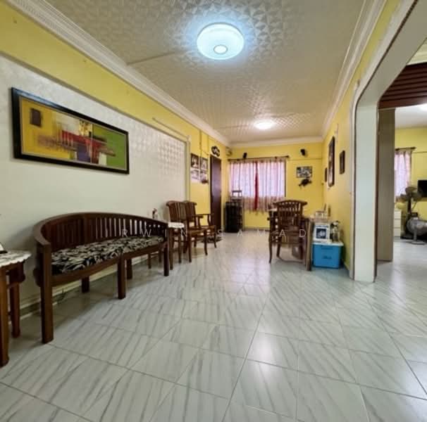 20 Saint George's Road, 20 Saint George's Road, 2 Bedrooms, 882 sqft, HDB Flat For Sale, by Irwin Samad, 500157791 - Living Room - PropertyGuru.com.sg