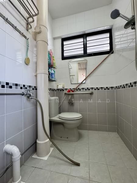 20 Saint George's Road, 20 Saint George's Road, 2 Bedrooms, 882 sqft, HDB Flat For Sale, by Irwin Samad, 500157791 - Bathroom - PropertyGuru.com.sg