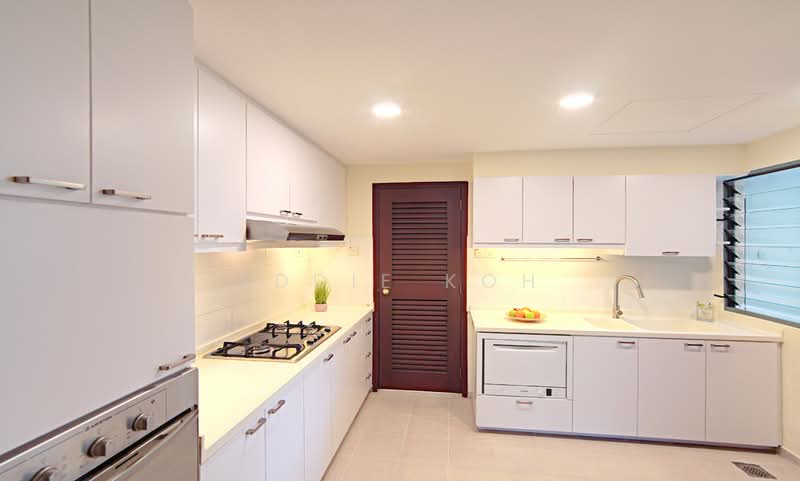 Casuarina Cove, 122 Tanjong Rhu Road, 3 Bedrooms, 1,625 sqft, Condominium For Sale, by Eddie Koh, 500157794 - Kitchen - PropertyGuru.com.sg