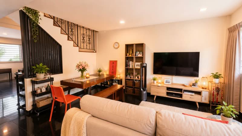 836 Yishun Street 81, 836 Yishun Street 81, 4 Bedrooms, 1,572 sqft, HDB Flat For Sale, by Yulin Guo, 500157797 - Living Room - PropertyGuru.com.sg
