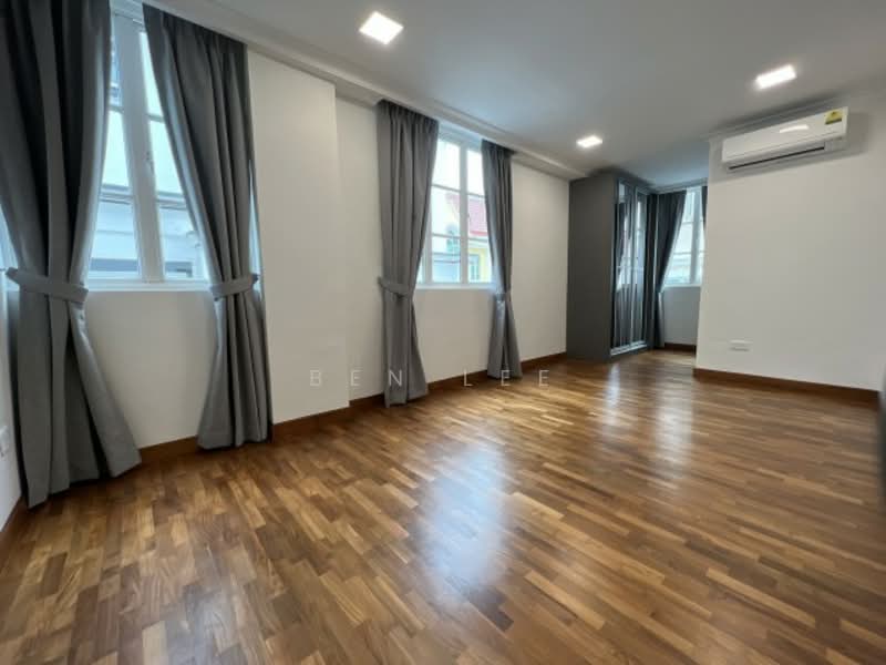 Burgundy drive, burgundy drive, 5 Bedrooms, 3,500 sqft, Semi-Detached House For Sale, by Ben Lee, 500157805 - PropertyGuru.com.sg