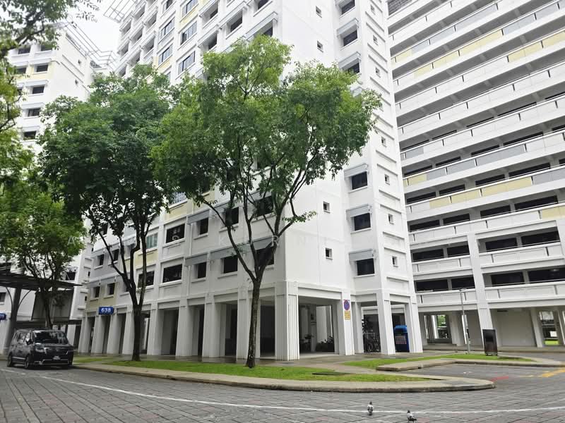 638 Woodlands Ring Road, 638 Woodlands Ring Road, 4 Bedrooms, 1,302 sqft, HDB Flat For Sale, by ARWIS KURNI YAHYA, 500157813 - Exterior - PropertyGuru.com.sg
