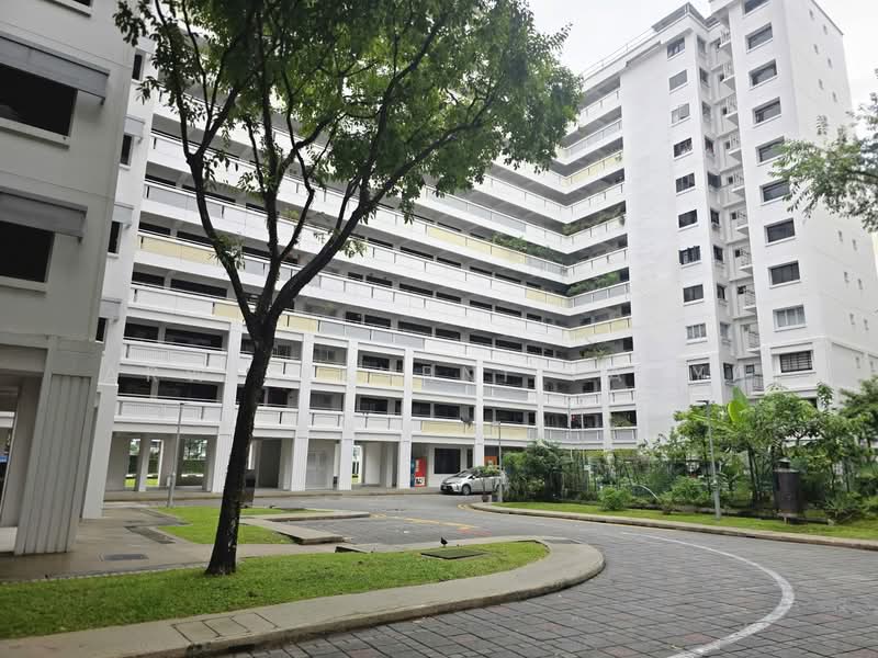 638 Woodlands Ring Road, 638 Woodlands Ring Road, 4 Bedrooms, 1,302 sqft, HDB Flat For Sale, by ARWIS KURNI YAHYA, 500157813 - Exterior - PropertyGuru.com.sg