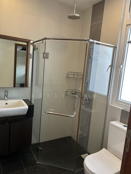 Palmera East, 29 Lorong Melayu, 2 Bedrooms, 1,184 sqft, Apartment For Rent, by Betty Lam, 500157816 - Bathroom - PropertyGuru.com.sg