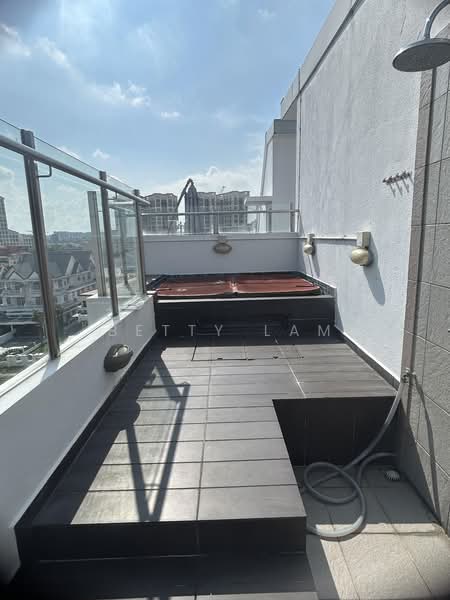 Palmera East, 29 Lorong Melayu, 2 Bedrooms, 1,184 sqft, Apartment For Rent, by Betty Lam, 500157816 - Balcony - PropertyGuru.com.sg