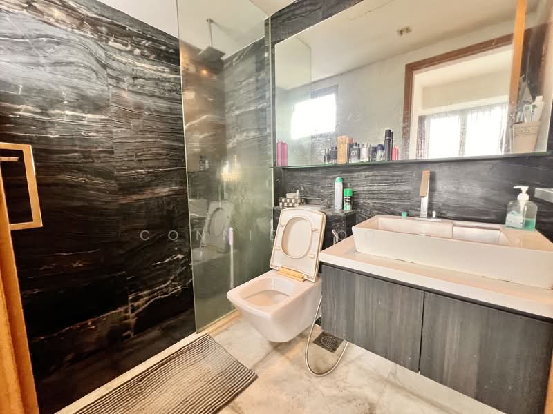 Vista Residences, 26 Jalan Datoh, 3 Bedrooms, 1,216 sqft, Condominium For Rent, by CONNIE Looi, 500157817 - Master Bathroom - PropertyGuru.com.sg