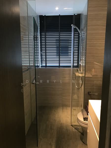Riverbank at Fernvale, Sengkang West Way/Fernvale, 3 Bedrooms, 947 sqft, Condominium For Sale, by Darryl Ng, 500157819 - Bathroom - PropertyGuru.com.sg