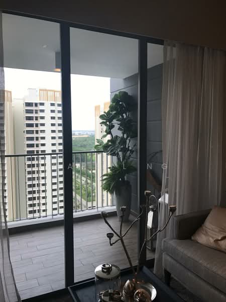 Riverbank at Fernvale, Sengkang West Way/Fernvale, 3 Bedrooms, 947 sqft, Condominium For Sale, by Darryl Ng, 500157819 - Balcony - PropertyGuru.com.sg