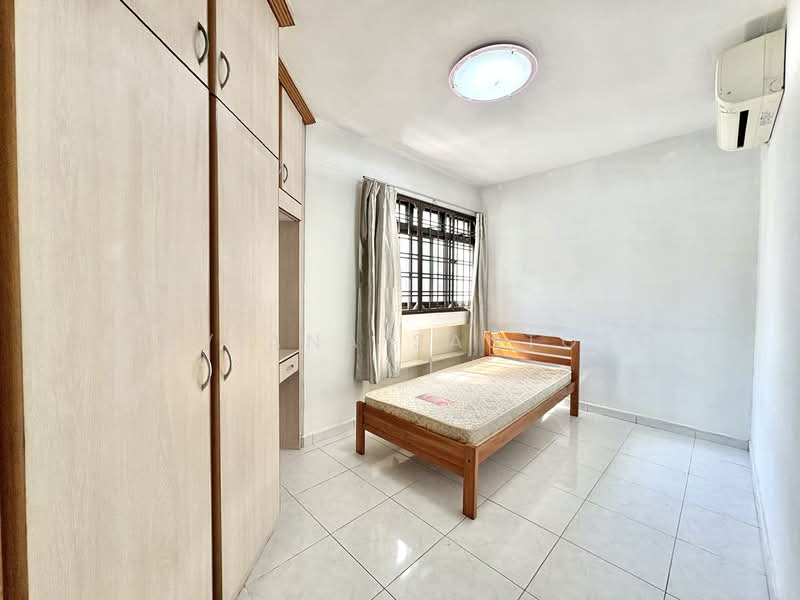 689 Jurong West Central 1, 689 Jurong West Central 1, 3 Bedrooms, 1,270 sqft, HDB Flat For Rent, by Noviana Santoso, 500157835 - Bedroom - PropertyGuru.com.sg