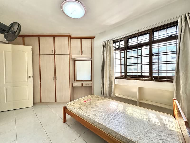 689 Jurong West Central 1, 689 Jurong West Central 1, 3 Bedrooms, 1,270 sqft, HDB Flat For Rent, by Noviana Santoso, 500157835 - Bedroom - PropertyGuru.com.sg