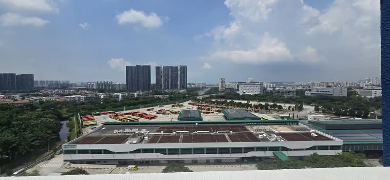 Tradehub 21, 18 Boon Lay Way, 1,600 sqft, Light Industrial (B1) For Rent, by Leon Hon, 500157845 - Exterior - CommercialGuru.com.sg