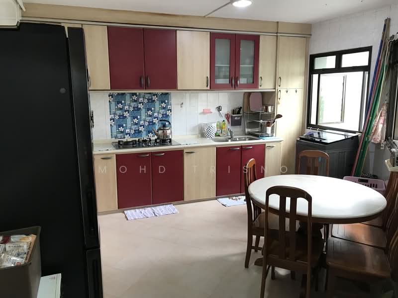 663B Jurong West Street 65, 663B Jurong West Street 65, 3 Bedrooms, 1,184 sqft, HDB Flat For Sale, by Mohd Trisno, 500157851 - Kitchen - PropertyGuru.com.sg