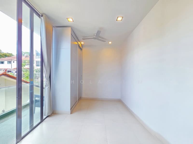Rare 3.5 Sty Semi Detached, Jalan Bumbong / Jalan Gelegar / Jalan Jendela, 5 Bedrooms, 7,000 sqft, Semi-Detached House For Sale, by Nicholas Lim, 500157863 - Balcony - PropertyGuru.com.sg