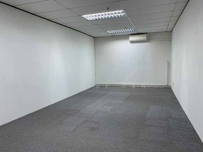 Ruby Warehouse Complex, 8 Kaki Bukit Rd 2, Eunos / Geylang / Paya Lebar, 300 sqft, Factory / Workshop (B2) For Rent, by Adeline Gan, 500157869 - Interior - CommercialGuru.com.sg