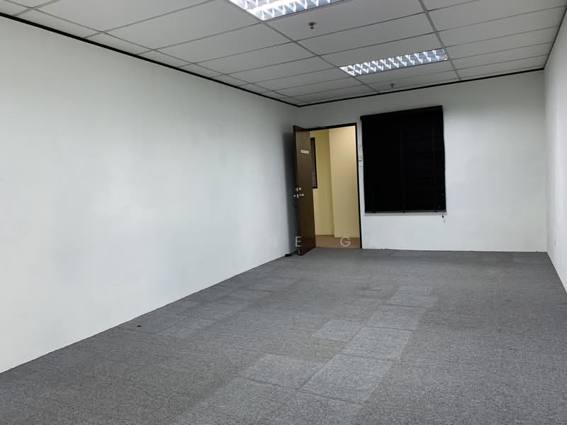 Ruby Warehouse Complex, 8 Kaki Bukit Rd 2, Eunos / Geylang / Paya Lebar, 300 sqft, Factory / Workshop (B2) For Rent, by Adeline Gan, 500157869 - Interior - CommercialGuru.com.sg