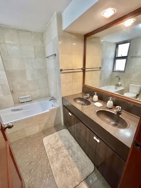 Aspen Heights, 261 River Valley Road, 3 Bedrooms, 1,324 sqft, Condominium For Rent, by Melvin Fang, 500157872 - Master Bathroom - PropertyGuru.com.sg