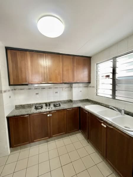 Aspen Heights, 261 River Valley Road, 3 Bedrooms, 1,324 sqft, Condominium For Rent, by Melvin Fang, 500157872 - Kitchen - PropertyGuru.com.sg