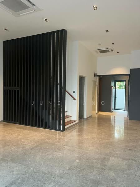D15 3 storey intermediate terrace with lift @ Joo Chiat, , 5 Bedrooms, 4,384 sqft, Terraced House For Sale, by June Wang, 500157878 - Interior - PropertyGuru.com.sg