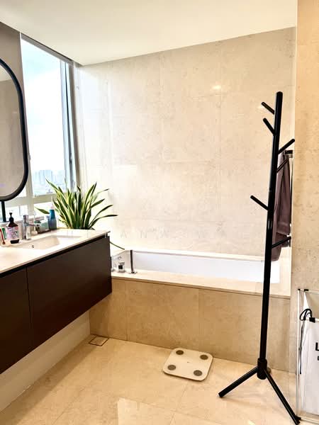 The Meyerise, 97 Meyer Road, 4 Bedrooms, 2,056 sqft, Condominium For Sale, by Juliana Wall, 500157882 - Bathroom - PropertyGuru.com.sg