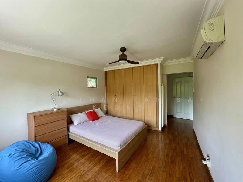 122 Bukit Batok Central, 122 Bukit Batok Central, 4 Bedrooms, 1,560 sqft, HDB Flat For Sale, by Jonathan Tan Say Keong, 500157887 - PropertyGuru.com.sg
