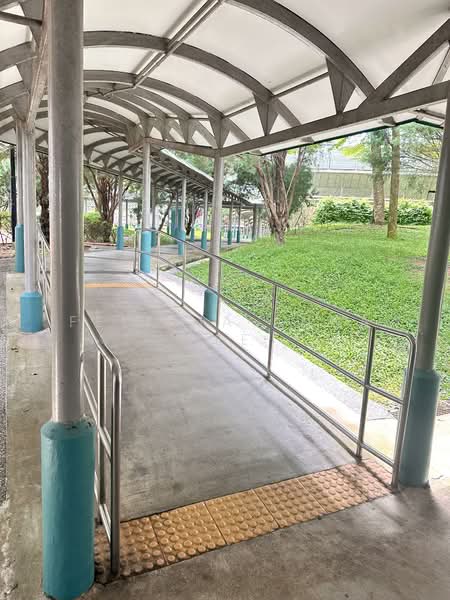 111 Jurong East Street 13, 111 Jurong East Street 13, Room Rental, 129 sqft, HDB Flat For Rent, by Felicia Anna Lee, 500157906 - Exterior - PropertyGuru.com.sg