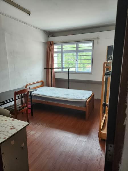 352 Clementi Avenue 2, 352 Clementi Avenue 2, Room Rental, 160 sqft, HDB Flat For Rent, by Willy Tan, 500157917 - Common Bedrm can 2 single bed - PropertyGuru.com.sg