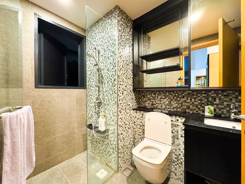 The Antares, 19 Mattar Road, 3 Bedrooms, 883 sqft, Condominium For Sale, by Jay Loy 黎仕緯, 500157920 - Master Bathroom - PropertyGuru.com.sg