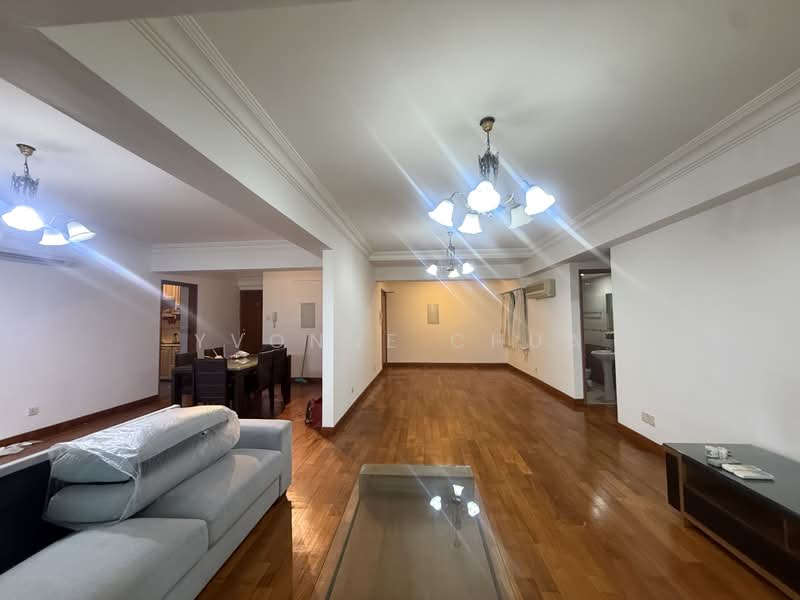 Surrey Court, 12 Surrey Court, 4 Bedrooms, 1,650 sqft, Condominium For Rent, by Yvonne Chua, 500157922 - Living Room - PropertyGuru.com.sg
