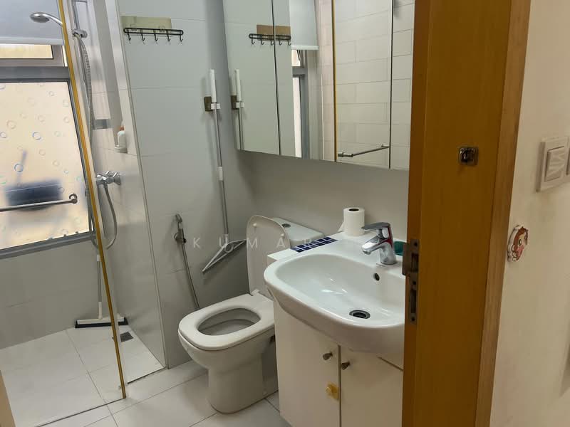 The Estuary @ Yishun, 87 Yishun Avenue 1, 2 Bedrooms, 904 sqft, Condominium For Sale, by Kumar N, 500157923 - Bathroom - PropertyGuru.com.sg