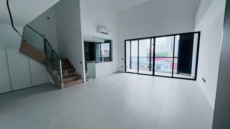 The Ranz, 109 Rangoon Road, 3 Bedrooms, 732 sqft, Apartment For Sale, by Parry Tiwari Pradeep, 500157931 - Living Room - PropertyGuru.com.sg