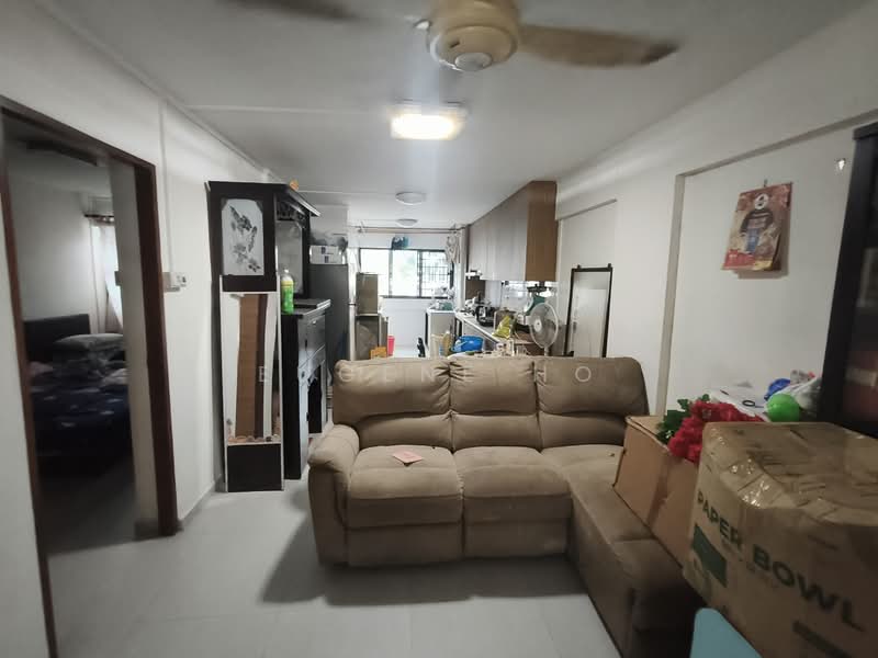 293 Yishun Street 22, 293 Yishun Street 22, Room Rental, 120 sqft, HDB Flat For Rent, by Eugene Ho, 500157939 - Living Room - PropertyGuru.com.sg