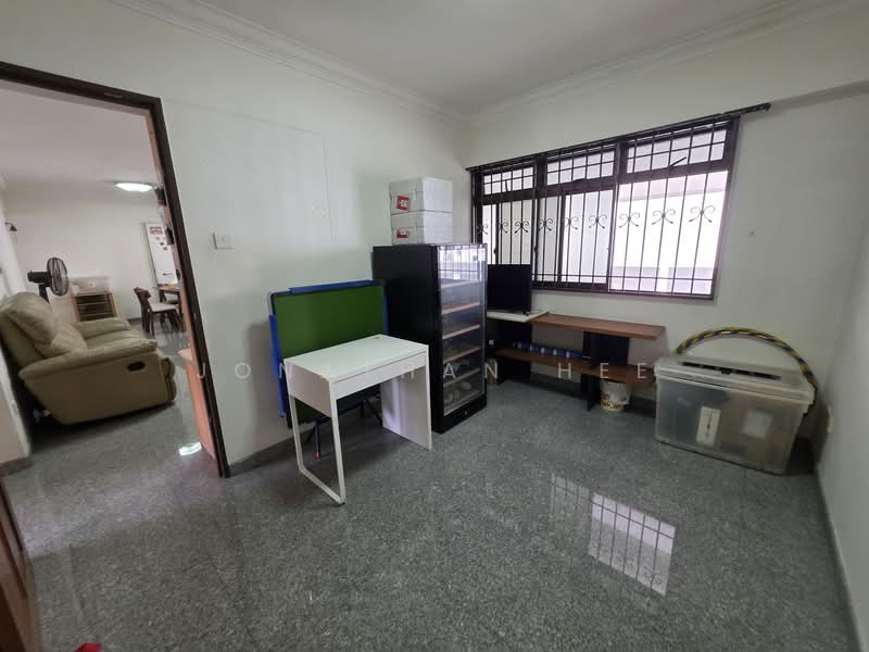 87 Telok Blangah Heights, 87 Telok Blangah Heights, 3 Bedrooms, 968 sqft, HDB Flat For Sale, by Jonathan Hee, 500157944 - Living Room - PropertyGuru.com.sg