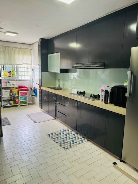 220 Yishun Street 21, 220 Yishun Street 21, 2 Bedrooms, 721 sqft, HDB Flat For Rent, by Zane Soo 苏昱能, 500157958 - Kitchen - PropertyGuru.com.sg