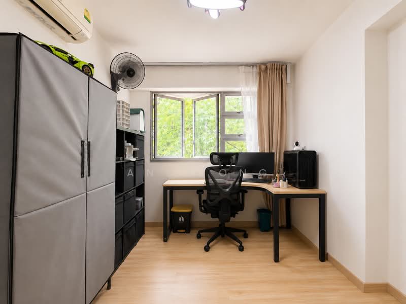 233B Sumang Lane, 233B Sumang Lane, 3 Bedrooms, 1,001 sqft, HDB Flat For Sale, by Andy Ong, 500157965 - Bedroom - PropertyGuru.com.sg
