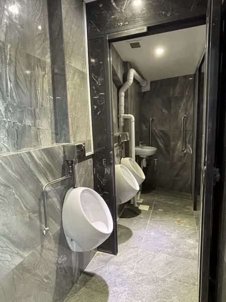 Arab Street, , 1,740 sqft, Office For Rent, by Inderjit Singh, 500157967 - Bathroom - CommercialGuru.com.sg